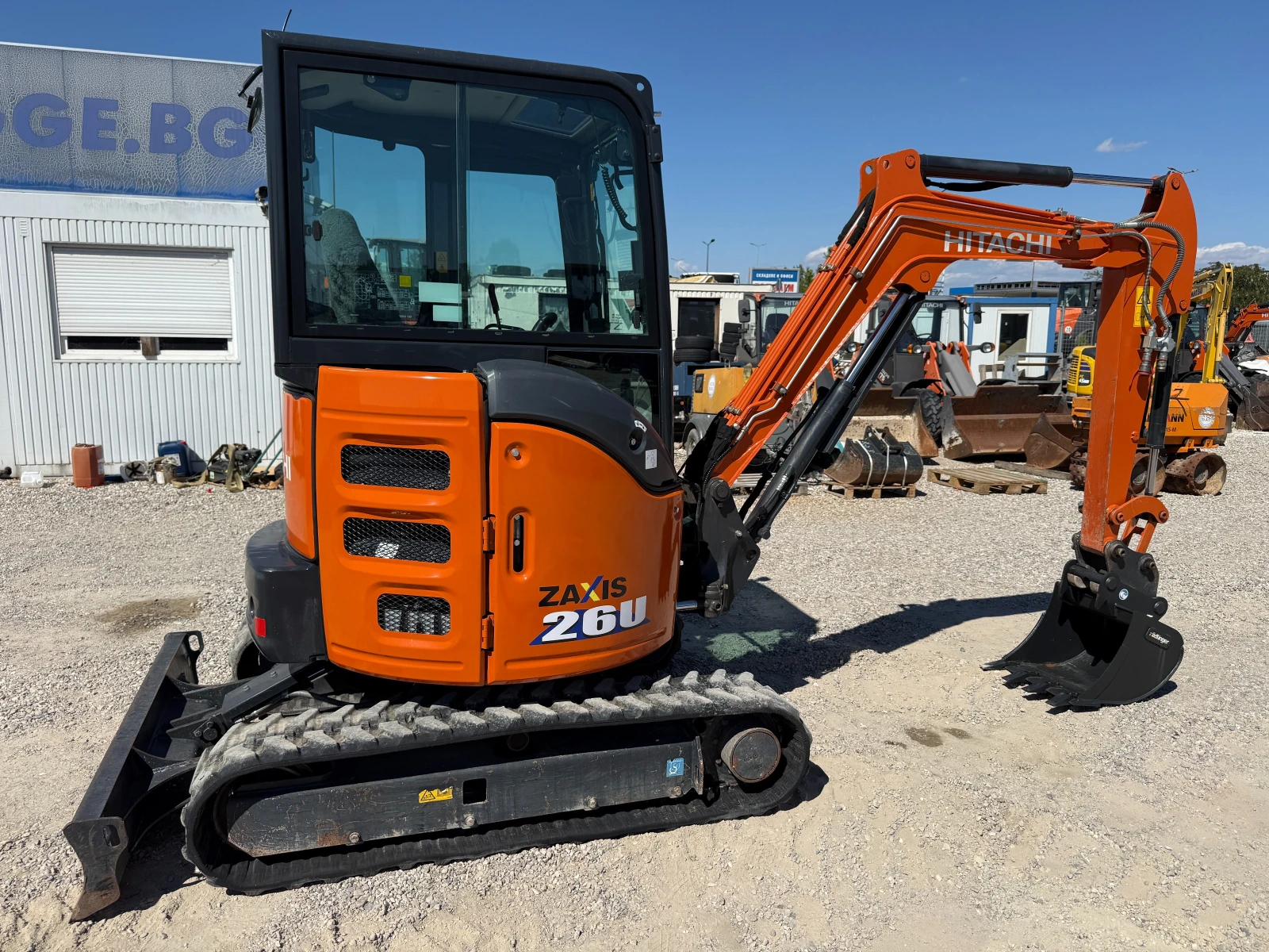����� Hitachi ZX 26U-6 | Mobile.bg � ����������� 11