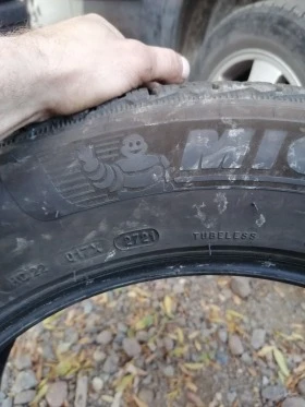 Гуми Зимни 215/65R17, снимка 8