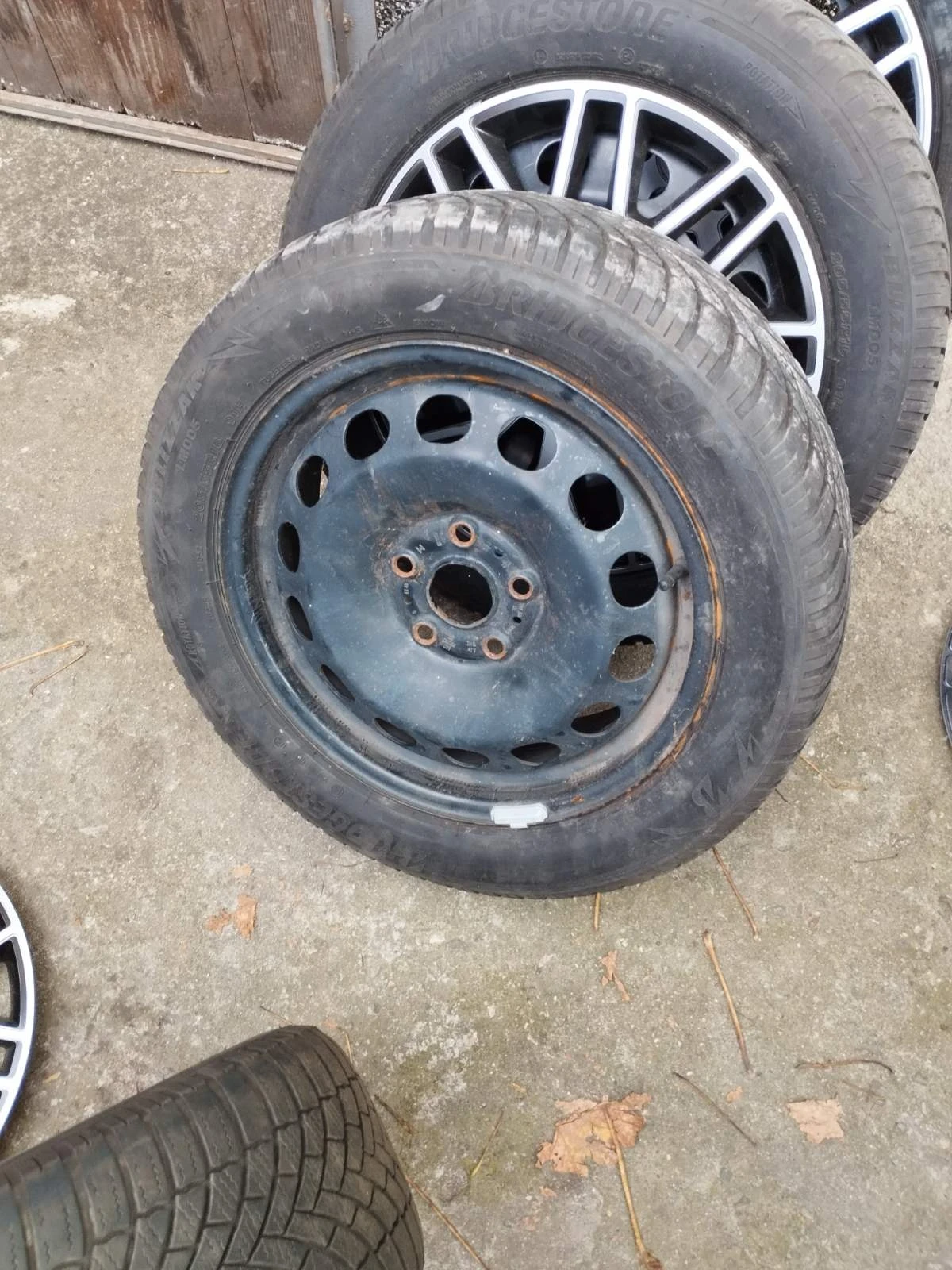 ���� � ������ 205/55R16 �� VW | Mobile.bg � ����������� 4