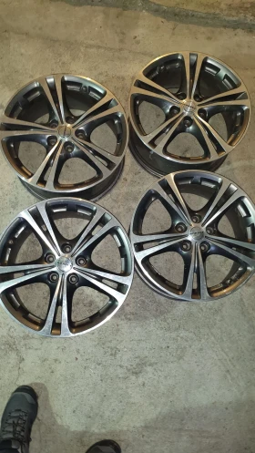 ������ ������