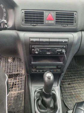 Skoda Octavia 1.6i ТОП СЪСТОЯНИЕ , снимка 10