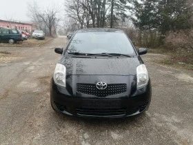 Toyota Yaris 1.0VVT-i, снимка 2