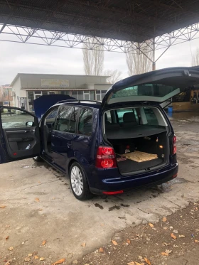 VW Touran 1.9 TDI, снимка 2