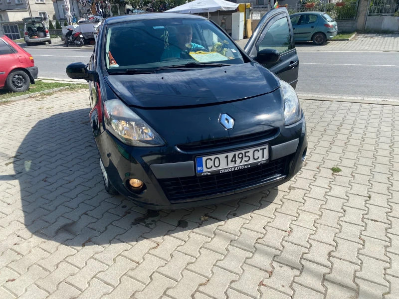 Renault Clio 1.2, снимка 1 - Автомобили и джипове - 48715160