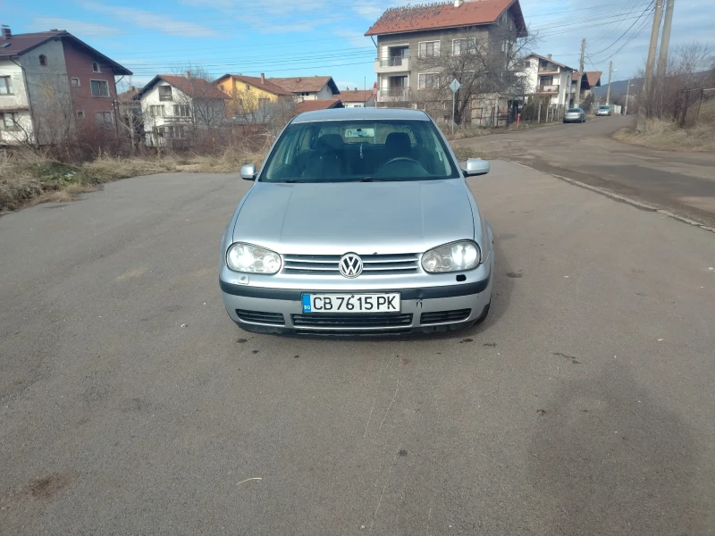 VW Golf, снимка 2 - Автомобили и джипове - 48796513