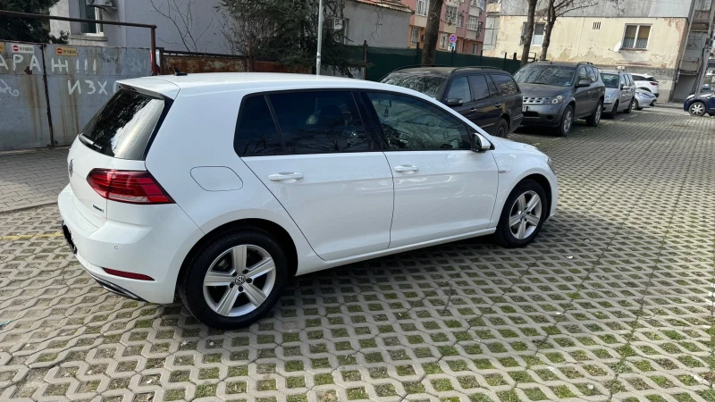 VW Golf 1.5 TGI, снимка 2 - Автомобили и джипове - 49015709