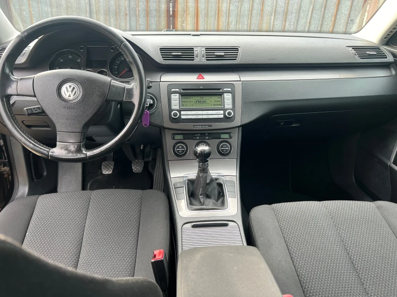 VW Passat 2.0 TDI COMMAN RAIL, снимка 8 - Автомобили и джипове - 49270147