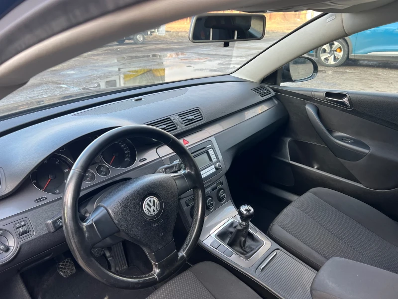 VW Passat 2.0 TDI COMMAN RAIL, снимка 7 - Автомобили и джипове - 49270147