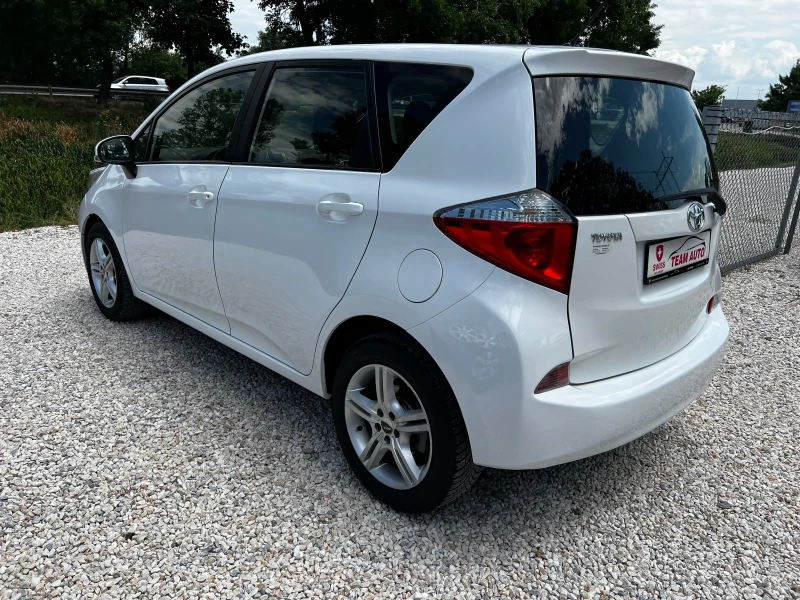 Toyota Verso S 1.33i 6-SPEED SWISS, снимка 6 - Автомобили и джипове - 50470122