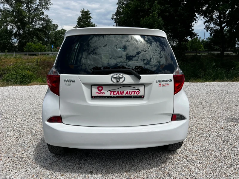 Toyota Verso S 1.33i 6-SPEED SWISS, снимка 4 - Автомобили и джипове - 50470122