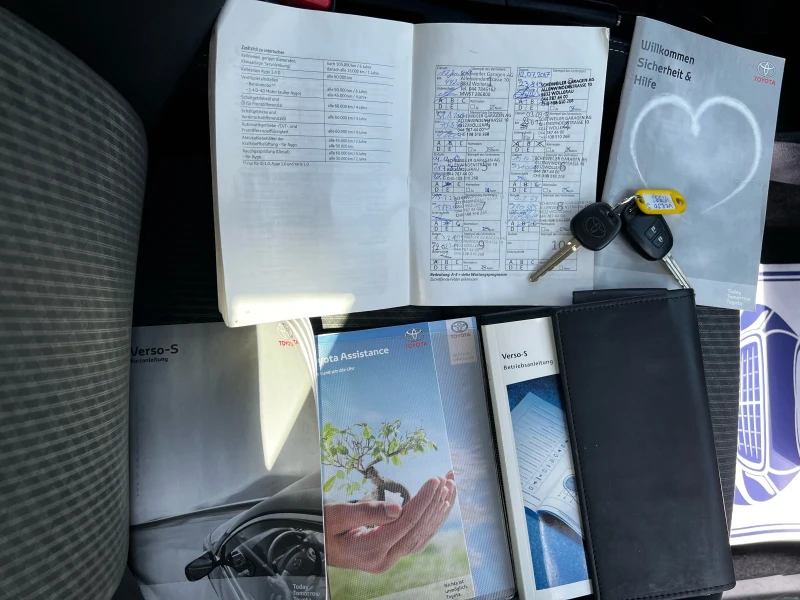 Toyota Verso S 1.33i 6-SPEED SWISS, снимка 14 - Автомобили и джипове - 50470122