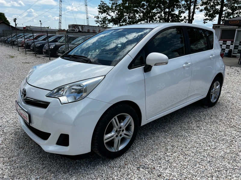 Toyota Verso S 1.33i 6-SPEED SWISS, снимка 3 - Автомобили и джипове - 50470122