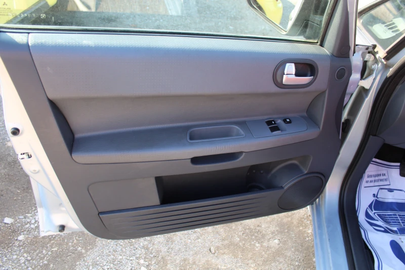 Mitsubishi Colt, снимка 14 - Автомобили и джипове - 52090960