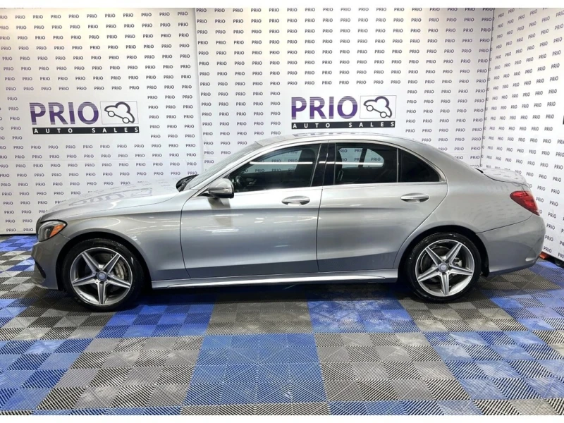 Mercedes-Benz C 300 * 4MATIC Sedan * CARFAX * ЦЕНА ДО БГ, снимка 2 - Автомобили и джипове - 52870637