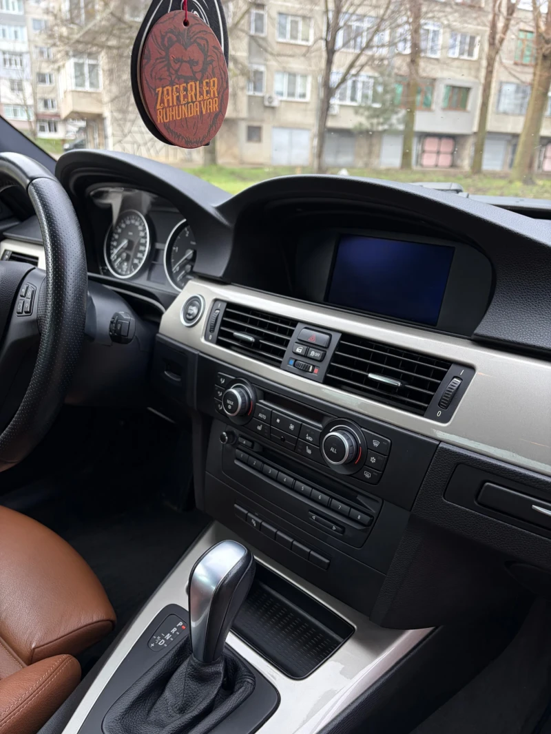 BMW 335, снимка 10 - Автомобили и джипове - 53243692