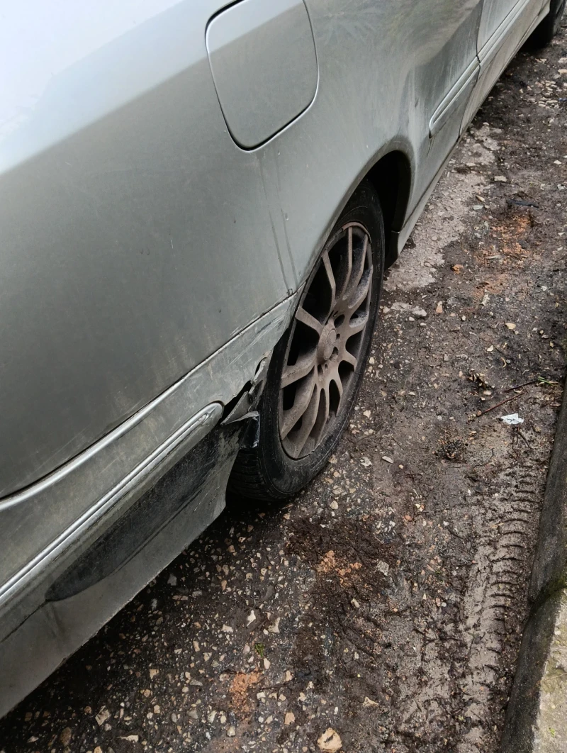 Mercedes-Benz CLK 240, снимка 4 - Автомобили и джипове - 53496863