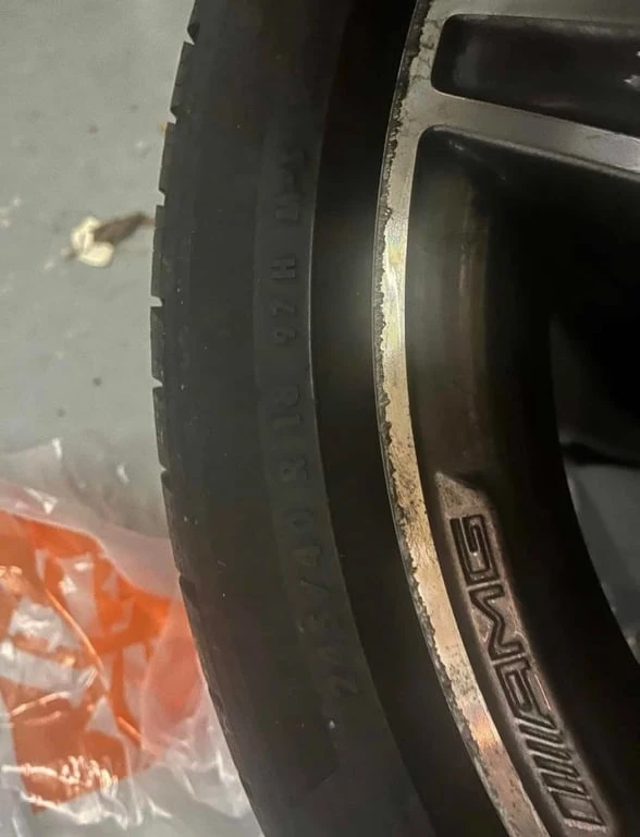 Mercedes-Benz C 300 * CARFAX * БЕЗ ПЪРВОНАЧАЛНА ВНОСКА, снимка 12 - Автомобили и джипове - 53171404