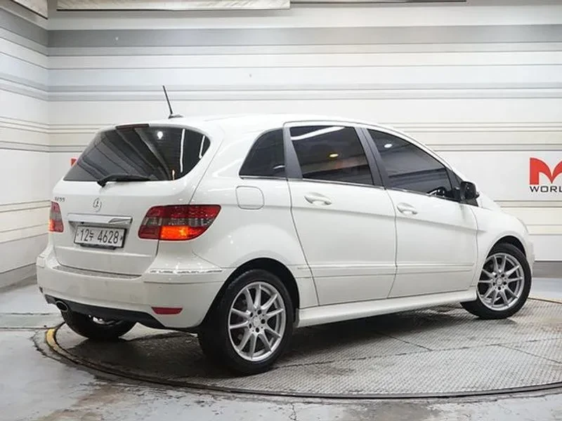 Mercedes-Benz B 200 W245, снимка 3 - Автомобили и джипове - 55739961
