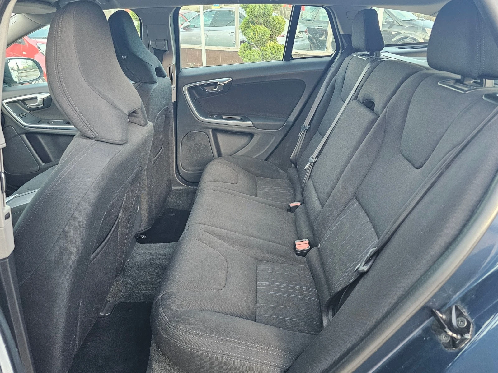 Volvo V60 2.0d 136кс  ! ! КЛИМАТРОНИК | Mobile.bg — изображение 14