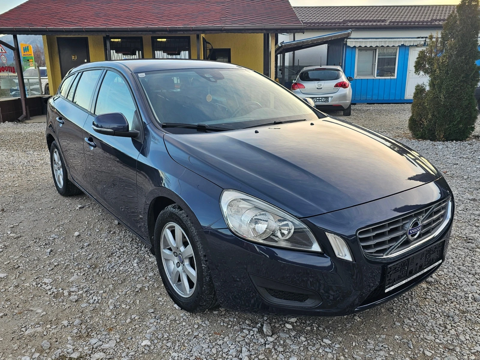 Volvo V60 2.0d 136кс  ! ! КЛИМАТРОНИК - изображение 7