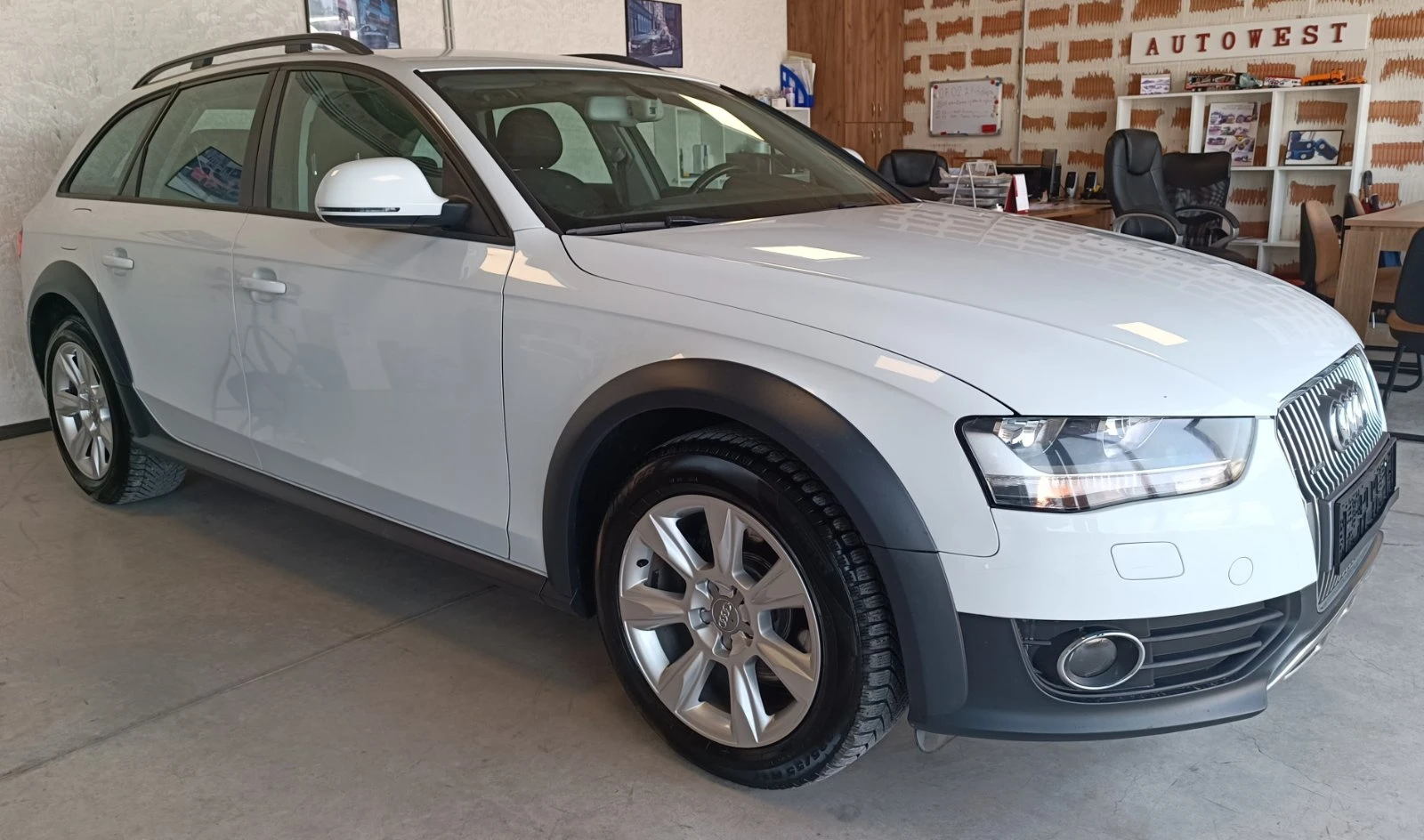 Audi A4 Allroad Quattro 2.0TDI 177кс. - изображение 2