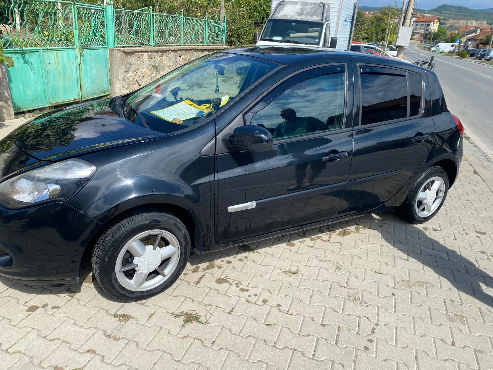 Renault Clio 1.2 - изображение 2