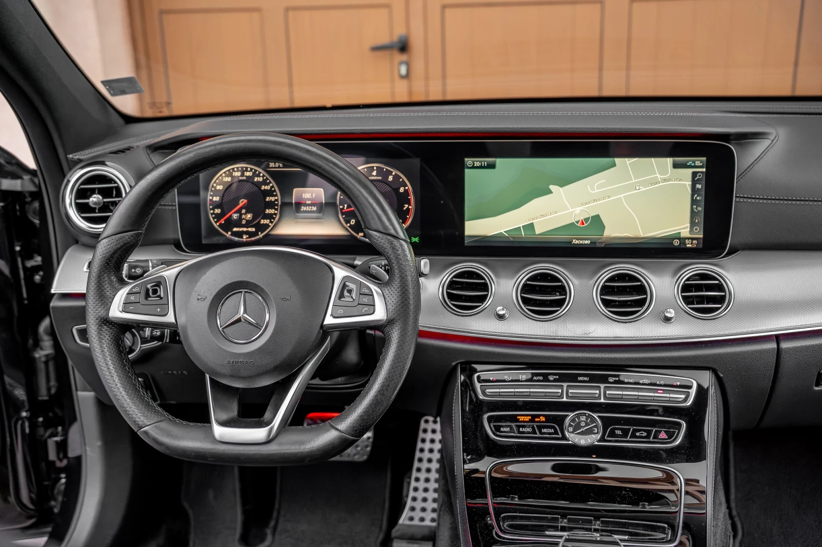 Mercedes-Benz E 220 AMG/9G-TRONIC/DISTRONIC/PANORAMA/360CAMERA/DIGITAL | Mobile.bg   14