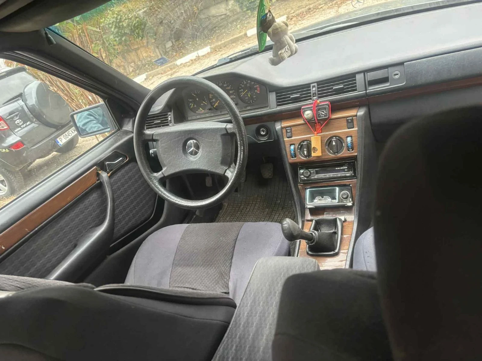 Mercedes-Benz 200 Е 124 - изображение 6