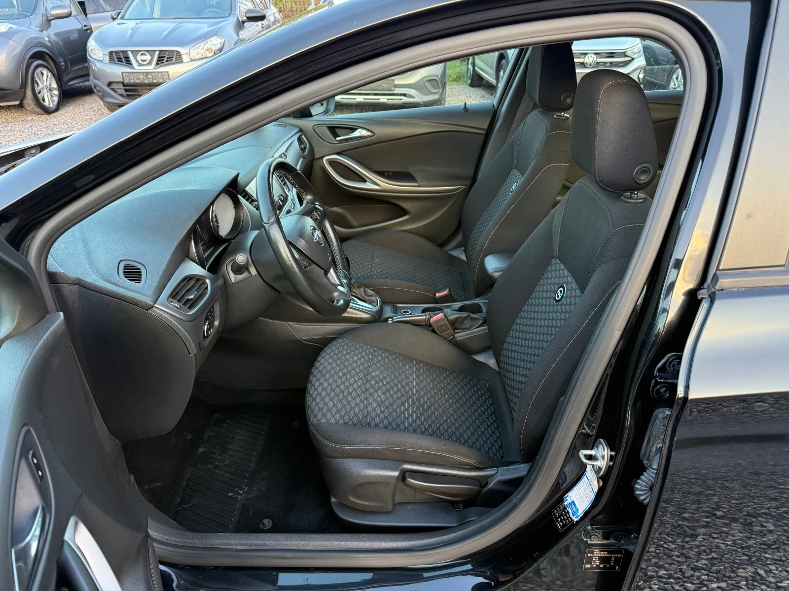 Opel Astra Sports Tourer 1.6d (136 кс) Automatic /2017 Италия - изображение 9