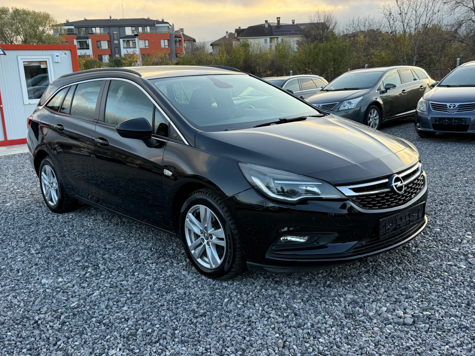 Opel Astra Sports Tourer 1.6d (136 кс) Automatic /2017 Италия - изображение 3
