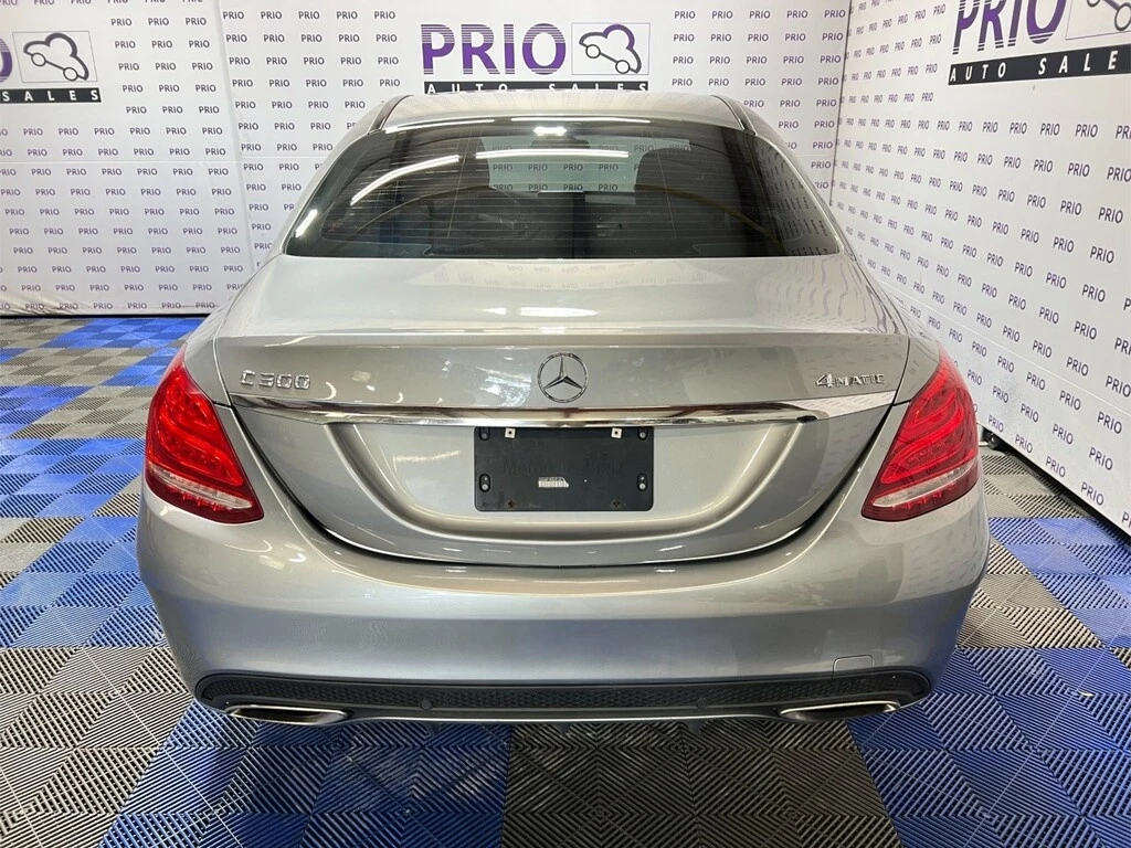 Mercedes-Benz C 300 * 4MATIC Sedan * CARFAX * ЦЕНА ДО БГ - изображение 4
