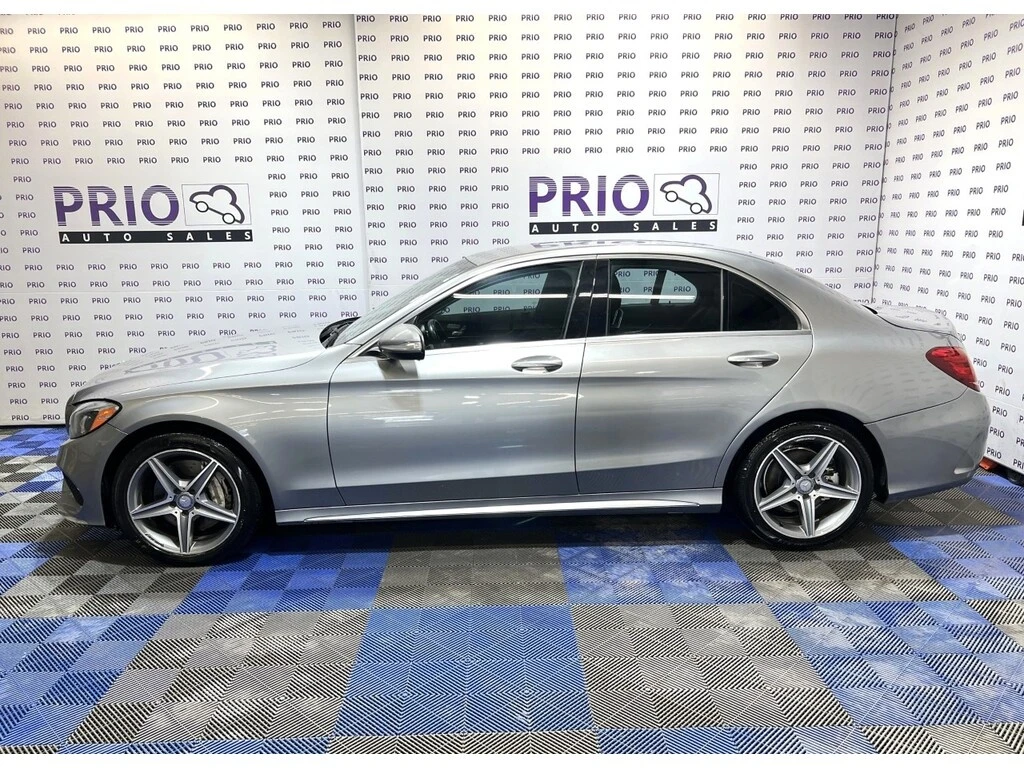 Mercedes-Benz C 300 * 4MATIC Sedan * CARFAX * ЦЕНА ДО БГ - изображение 2
