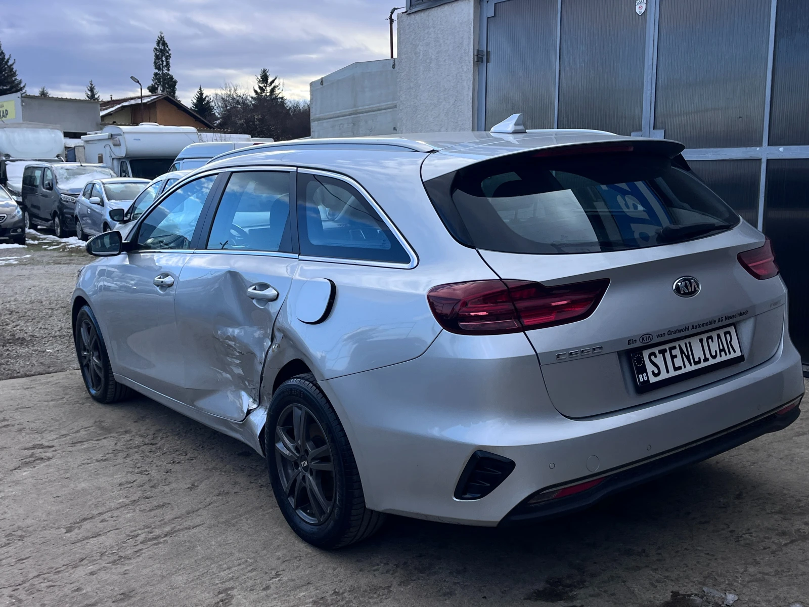 Kia Ceed 1.4i АВТОМАТИК + JBL + LED - изображение 7