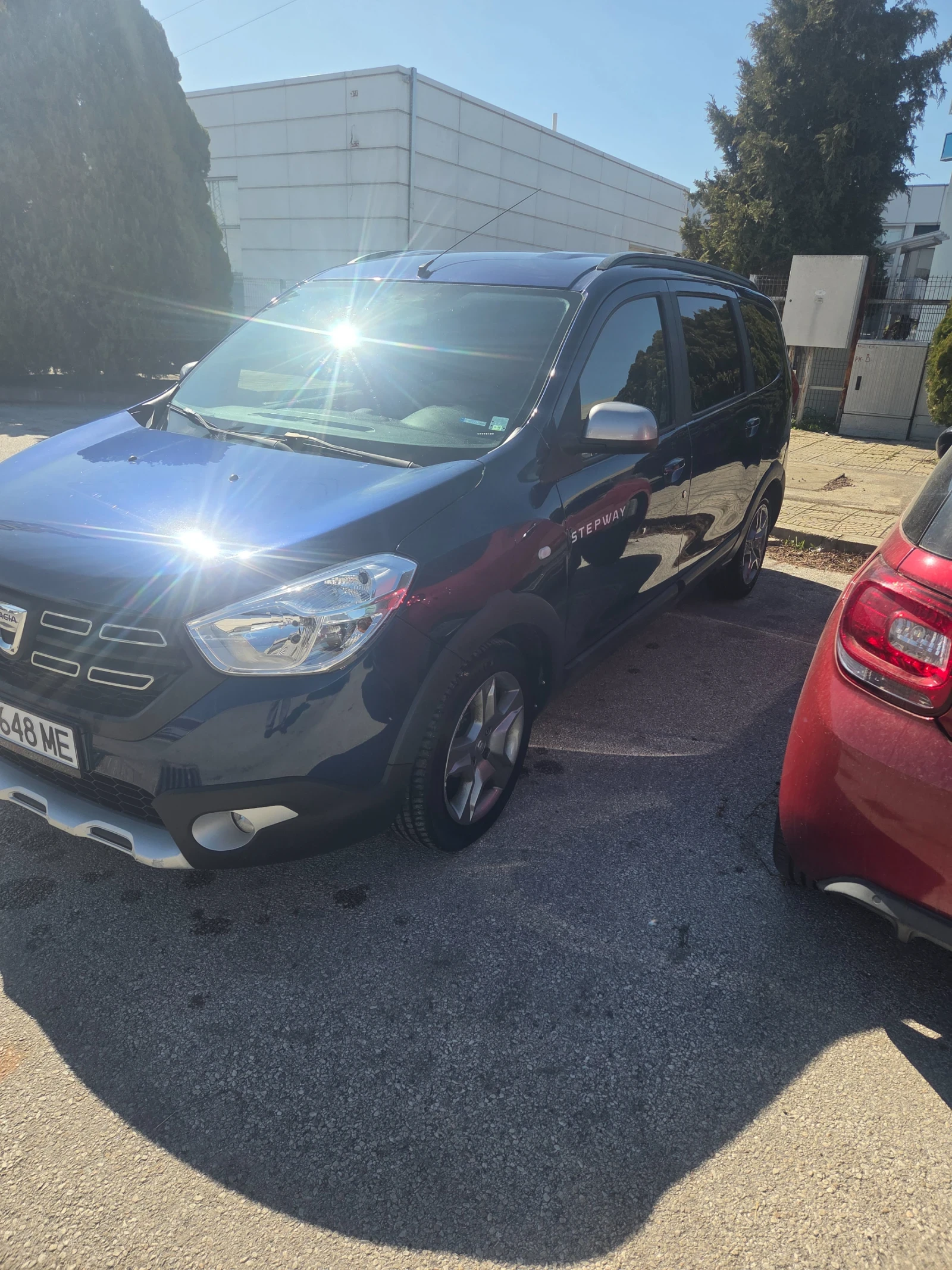 Dacia Lodgy 1.5dci, снимка 2 - Автомобили и джипове - 53796871