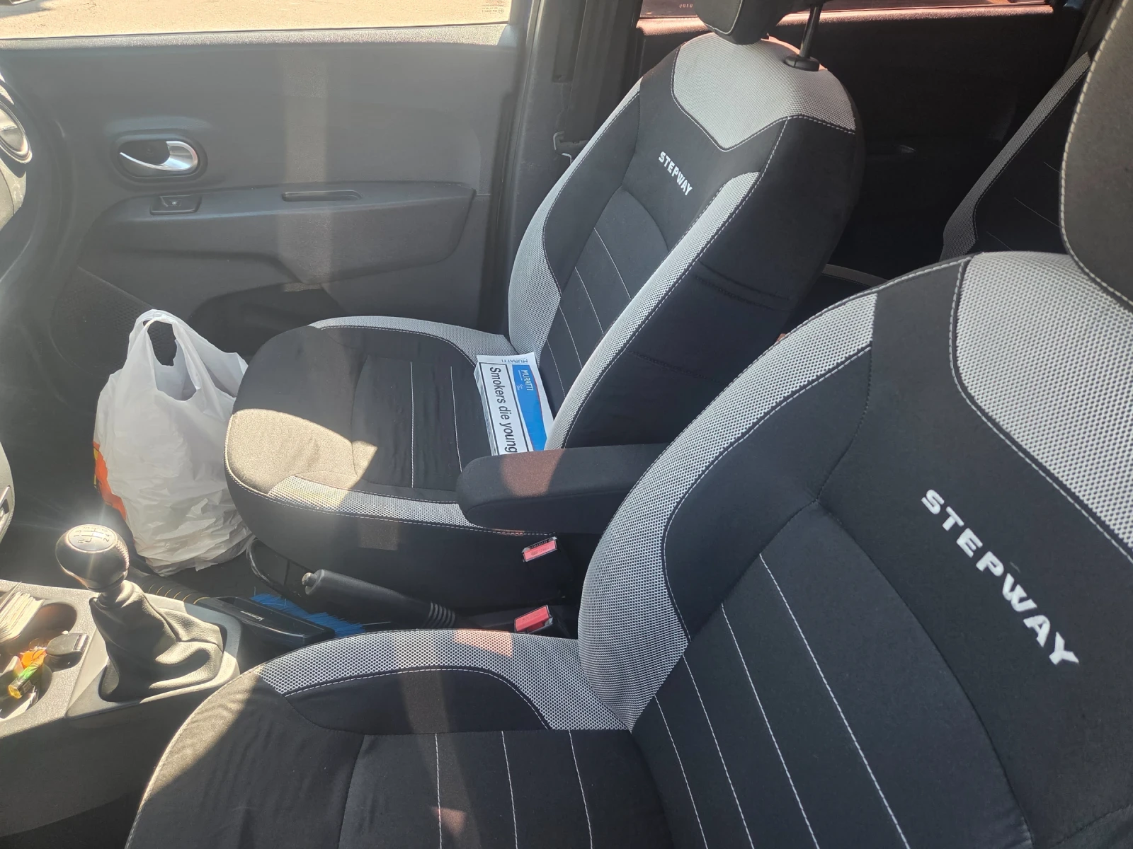 Dacia Lodgy 1.5dci, снимка 9 - Автомобили и джипове - 53796871