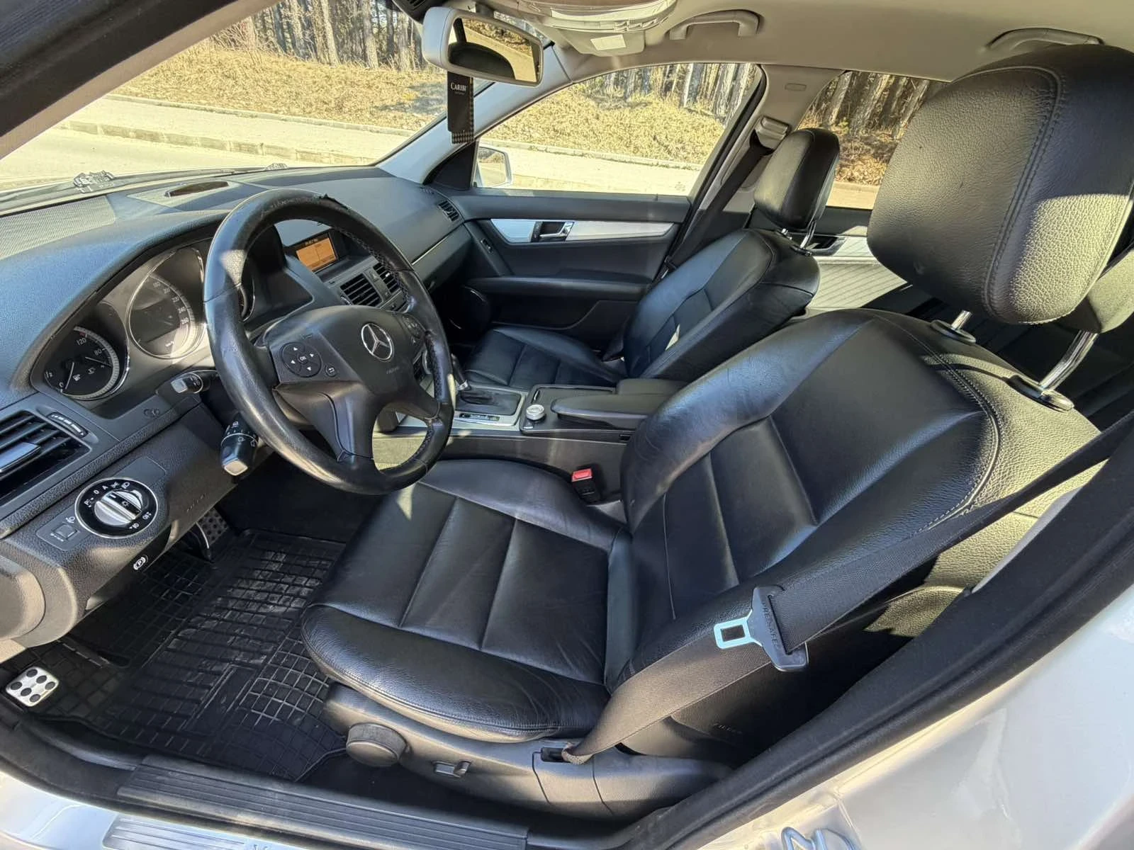 Mercedes-Benz C 350, снимка 10 - Автомобили и джипове - 53799977