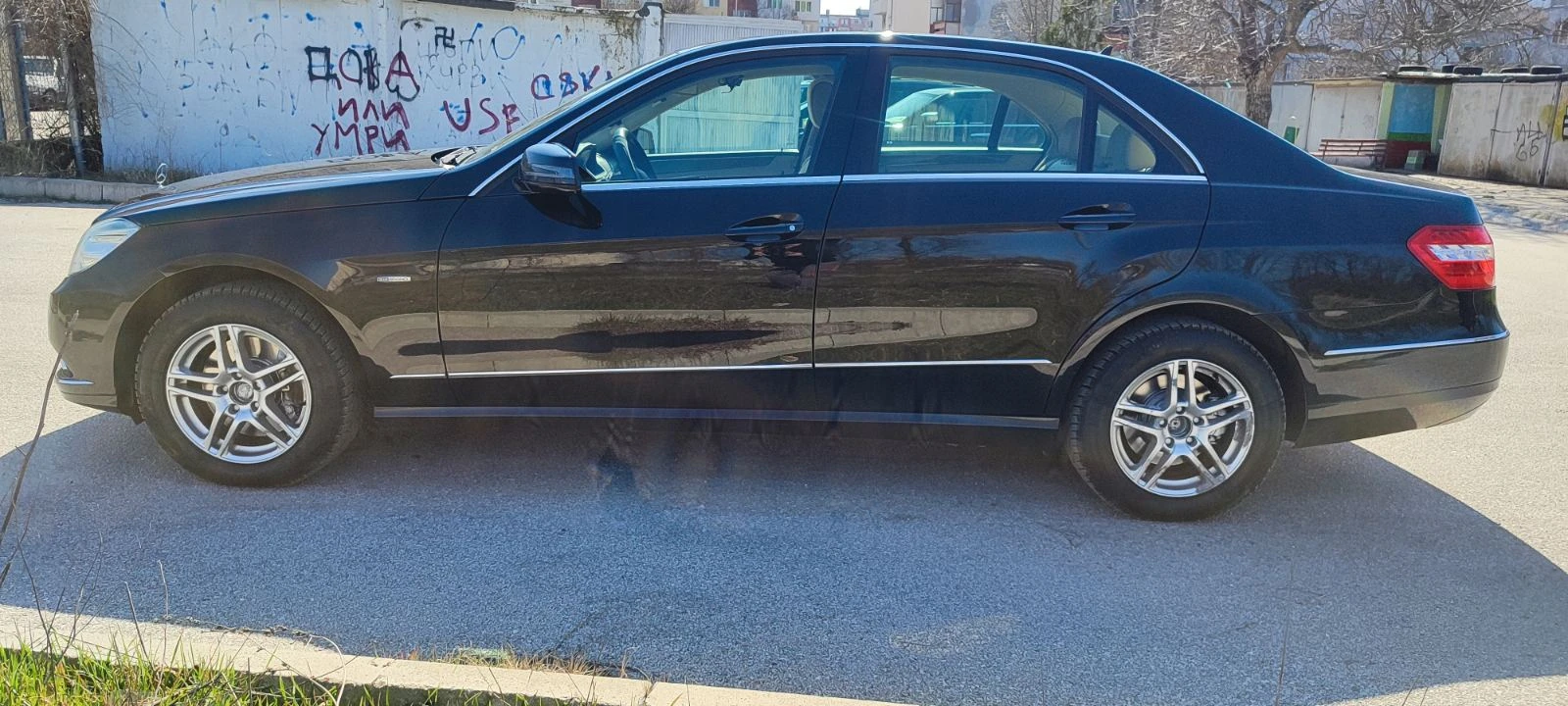 Mercedes-Benz E 250 Elegance, снимка 7 - Автомобили и джипове - 53829426