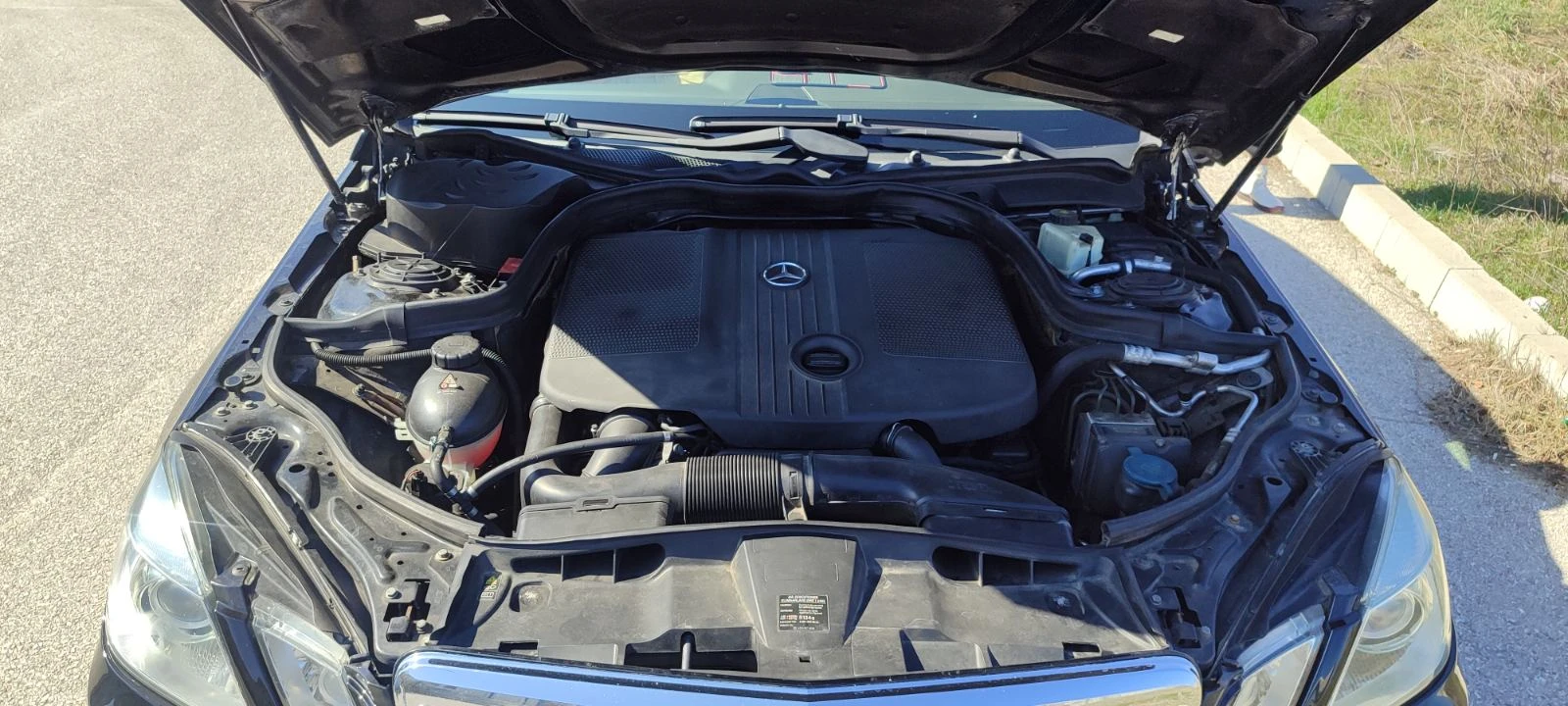 Mercedes-Benz E 250 Elegance, снимка 17 - Автомобили и джипове - 53829426