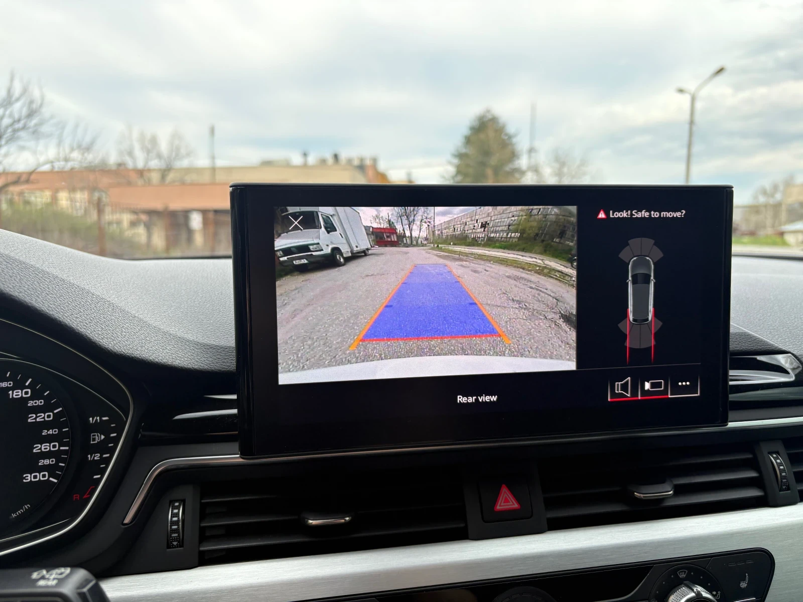 Audi A4 Avant 35TDI Mild-hybrid, снимка 13 - Автомобили и джипове - 54131929