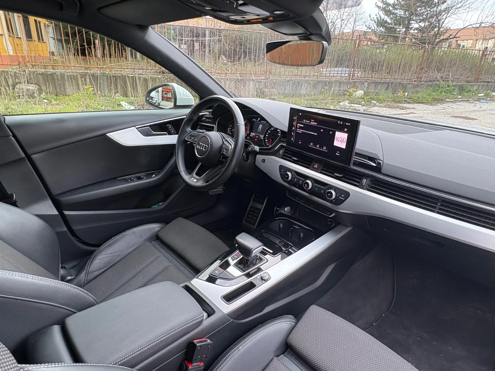 Audi A4 Avant 35TDI Mild-hybrid, снимка 10 - Автомобили и джипове - 54131929