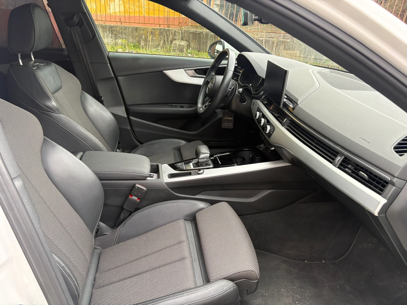 Audi A4 Avant 35TDI Mild-hybrid, снимка 9 - Автомобили и джипове - 54131929