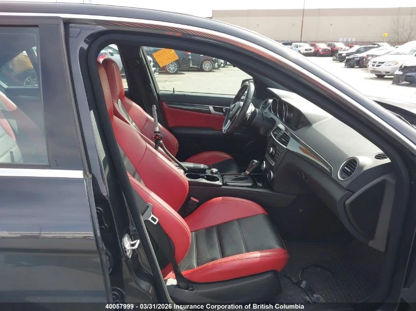 Mercedes-Benz C 63 AMG AMG/ CARFAX/Шибедах/Подгрев/Памет, снимка 9 - Автомобили и джипове - 54135608