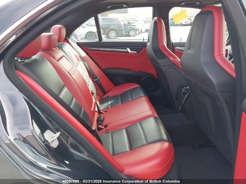 Mercedes-Benz C 63 AMG AMG/ CARFAX/Шибедах/Подгрев/Памет, снимка 10 - Автомобили и джипове - 54135608