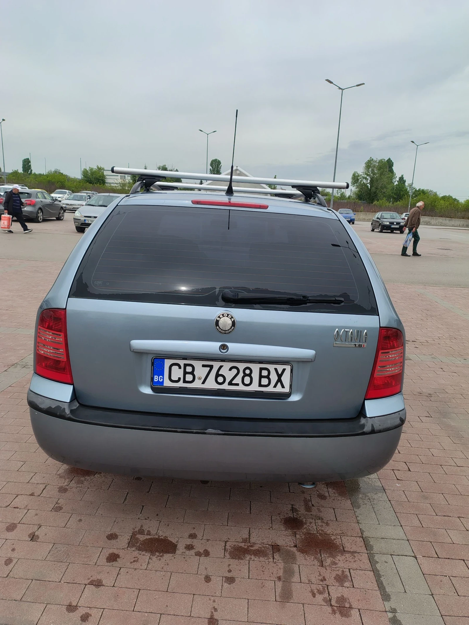 Skoda Octavia 1.6i ТОП СЪСТОЯНИЕ , снимка 5 - Автомобили и джипове - 54476862