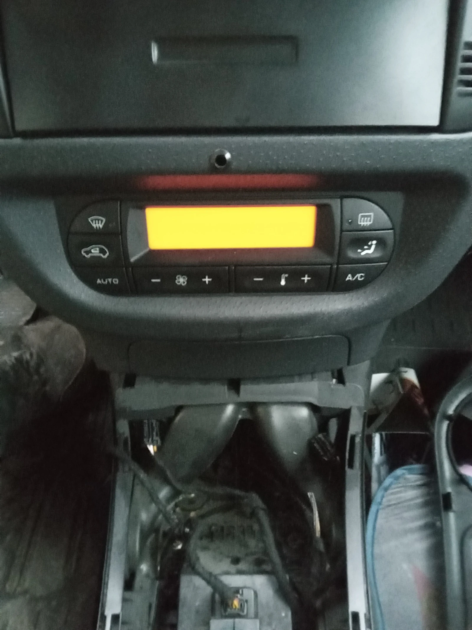 Citroen C2, снимка 2 - Автомобили и джипове - 55165882