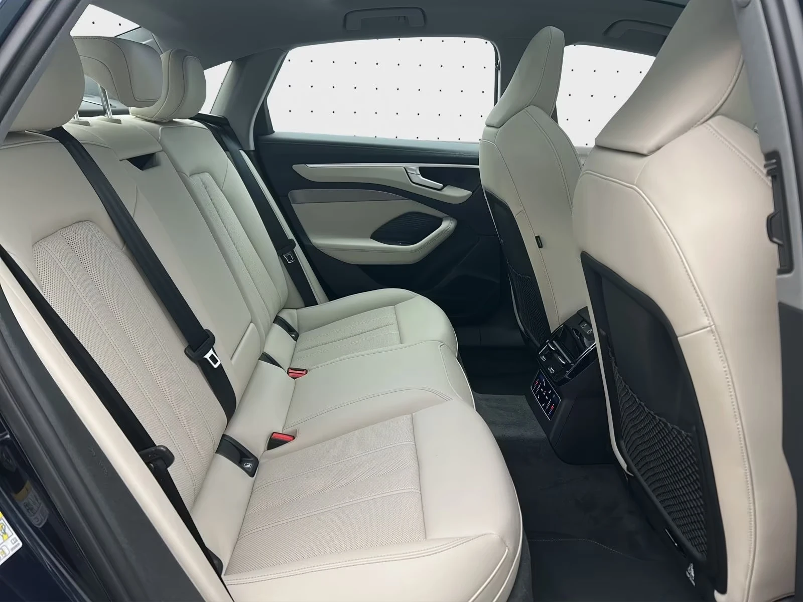 Audi A6 55 TFSI / S-LINE / MMI DISPLAY/ PANO/ MATRIX/ 360, снимка 12 - Автомобили и джипове - 55281152