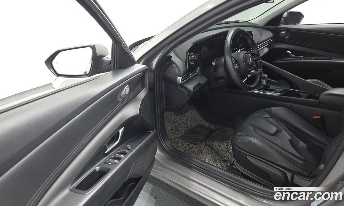 Hyundai Elantra 1.6 Modern, снимка 10 - Автомобили и джипове - 56155789