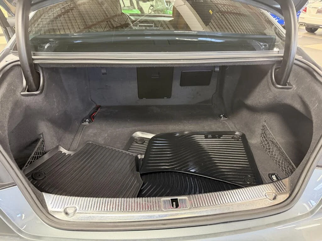 Audi A8 Bang & Olufsen/HUD/OБДУХВАНЕ/ЛИЗИНГ/             , снимка 6 - Автомобили и джипове - 56354485