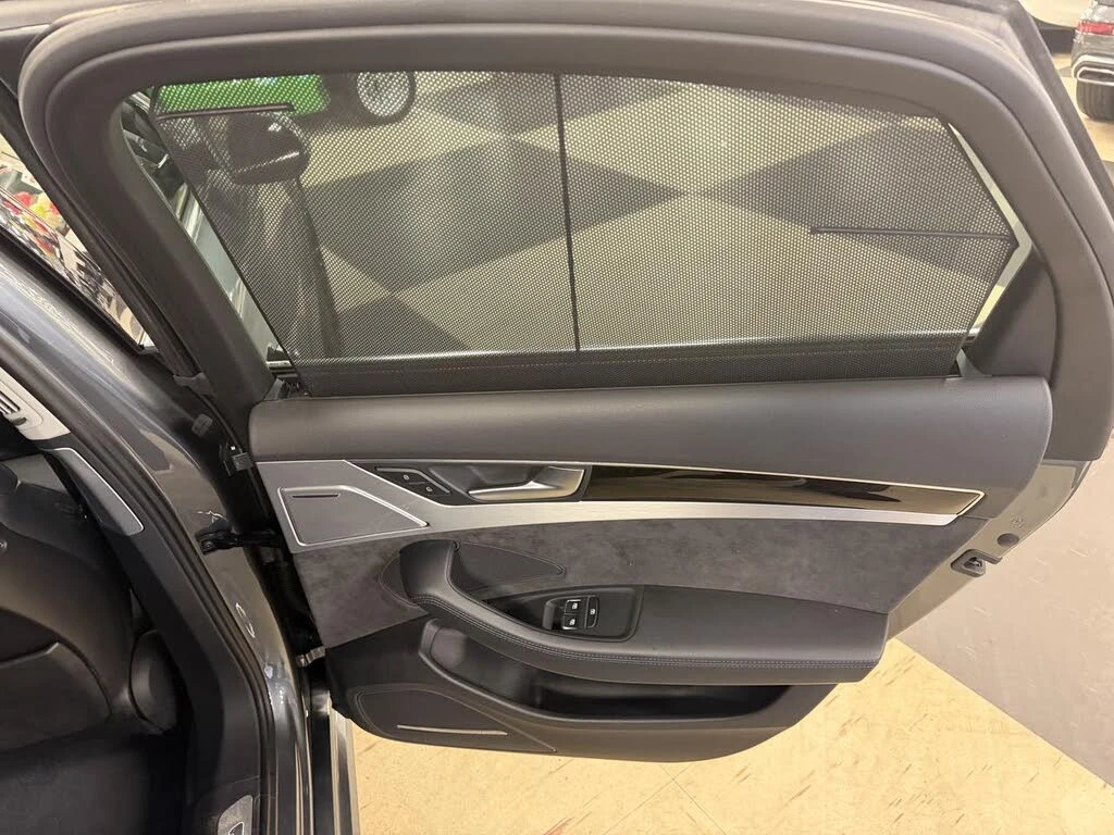 Audi A8 Bang & Olufsen/HUD/OБДУХВАНЕ/ЛИЗИНГ/             , снимка 15 - Автомобили и джипове - 56354485