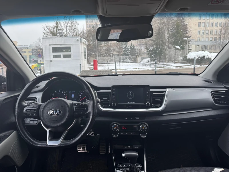 Kia Stonic 1.0, снимка 14 - Автомобили и джипове - 48719369